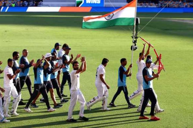 6 இளம் இந்திய வீரர்களுக்கு பெரிய கிப்ட் கொடுத்த தொழிலதிபர்!