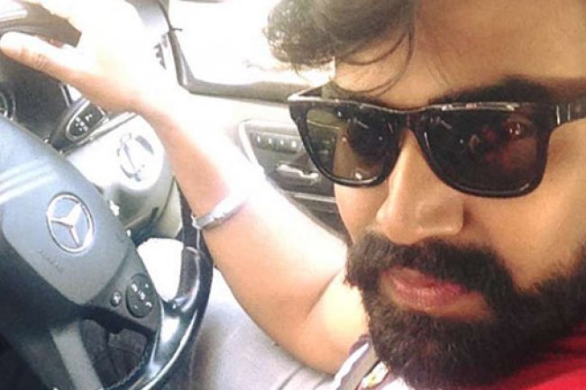 பேஸ்புக்கில் கடைசி வீடியோ.. தோனி படத்தில் நடித்த இன்னொரு நடிகரும் தற்கொலை..