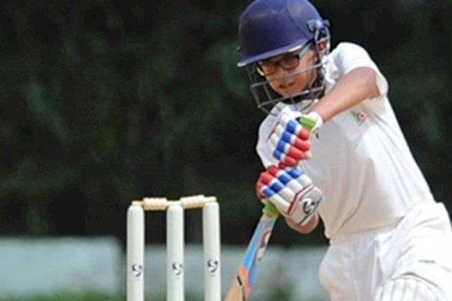 இரட்டை சதம் அடித்த ராகுல் டிராவிட் மகன்