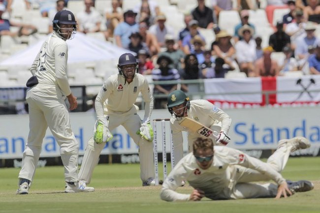 தென்ஆப்பிரிக்காவின் 565 நிமிட போராட்டம் வீண்