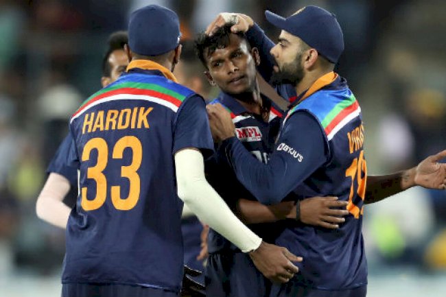 நடராஜனை விடாமல் ஊக்குவிக்கும் 4 பேர்.. யாருன்னு பார்த்தா அசந்து போயிடுவீங்க!